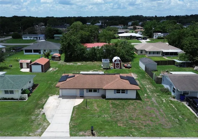 3rd image of 3321 Dauphine St, Sebring, FL 33872 | MLS# L4963183