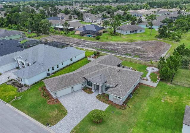 Photo 3 of Single family home for sale at 6545 Emerald Woods Ln, Lakeland, FL 33813 | MLS# L4963184 | Listing updated on 2026-10-08