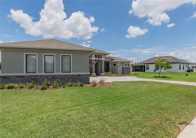 Photo 3 of Single family home for sale at 6545 Emerald Woods Ln, Lakeland, FL 33813 | MLS# L4963184 | Listing updated on 2026-10-08