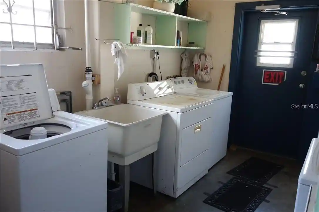 Listing Photo 13 - Condo for sale in 200 N Betty Ln located at 200 N Betty Ln, Clearwater, FL 33755 - Unit #2E