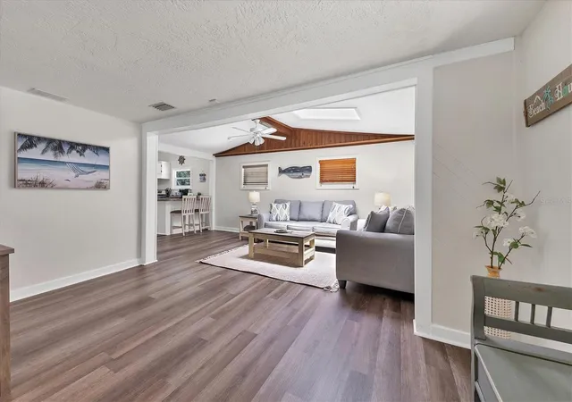 Photo 3 of Single family home for sale at 900 Beverly Ave, Largo, FL 33770 | MLS# TB8524897 | Listing updated on 2026-09-04