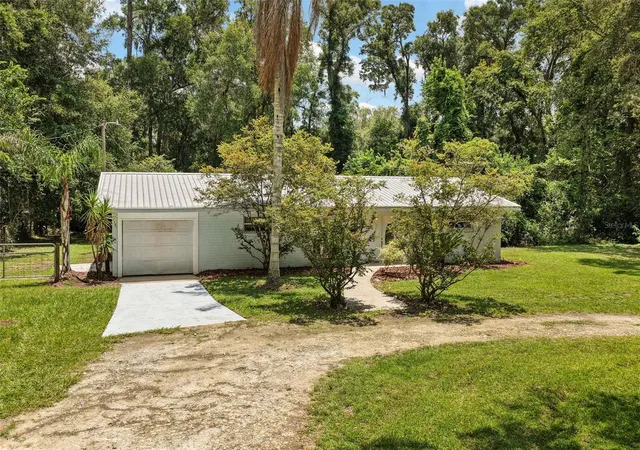 Homes for sale in Williston, FL | 3151 Ne 176Th Ter, Williston, FL 32696 | MLS# OM727701