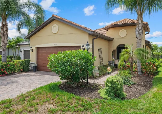 Photo 2 of Single family home for sale at 17011 Hampton Fls Ter, Bradenton, FL 34202 | MLS# A4698659 | Listing updated on 2026-10-22
