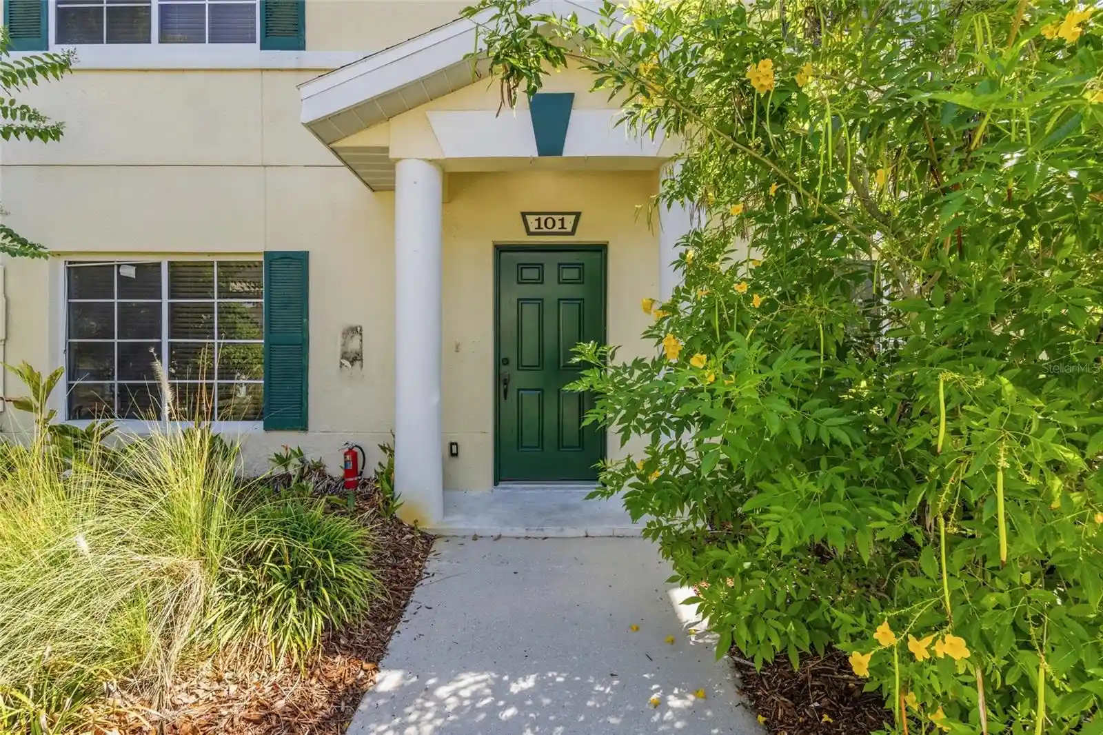 Listing Photo 1 - Condo for sale in 220 Cape Harbour Loop located at 220 Cape Harbour Loop, Bradenton, FL 34212 - Unit #Unit 101