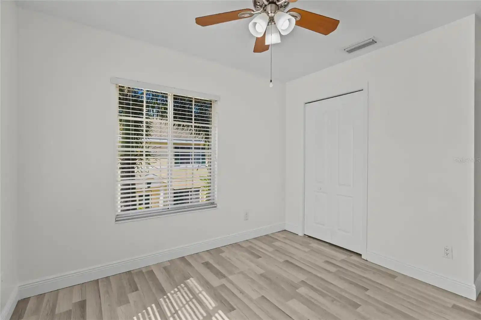 Listing Photo 23 - Condo for sale in 220 Cape Harbour Loop located at 220 Cape Harbour Loop, Bradenton, FL 34212 - Unit #Unit 101
