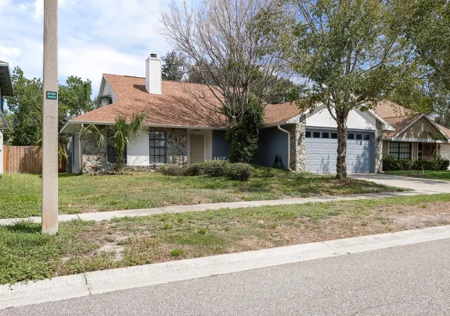 Photo 2 of Single family home for sale at 1912 Firethorn Ct, Brandon, FL 33511 | MLS# TB8524906 | Listing updated on 2026-07-20