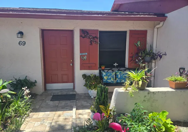 Homes for sale in Kissimmee, FL | 69 S Marbrisa Wy, Kissimmee, FL 34743 | MLS# S5152824