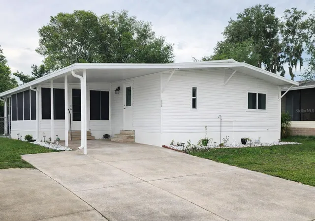 Homes for sale in Debary, FL | 121 Pine Tree Dr, Debary, FL 32713 | MLS# O6421379