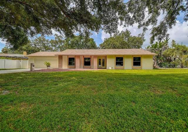 Photo 1 of Single family home for sale at 9404 W Hamilton Ave, Tampa, FL 33615 | MLS# TB8524934 | Listing updated on 2026-10-07