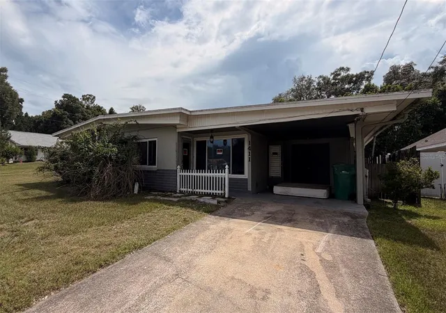 Homes for sale in Inverness, FL | 1411 Lakeshore Dr, Inverness, FL 34450 | MLS# TB8524957