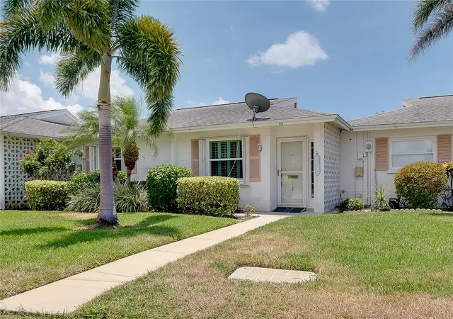 Photo 4 of House for sale at 112 The Corso #112, Venice, FL 34285 | MLS# N6144888 | Listing updated on 2026-09-21