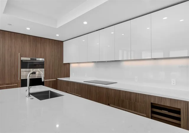 3rd image of 5713 Bowen Daniel Dr, TAMPA, FL 33616