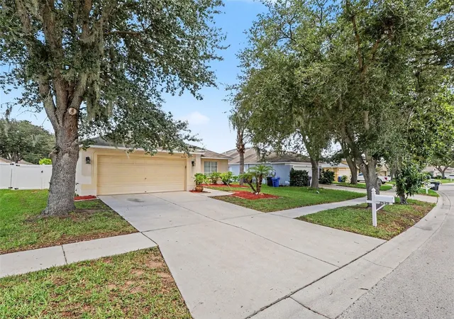 2nd image of 2620 Buckhorn Preserve Blvd, Valrico, FL 33596 | MLS# TB8524974