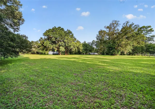 Homes for sale in Morriston, FL | 14210 Nw Hwy 464b, Morriston, FL 32668 | MLS# OM727720