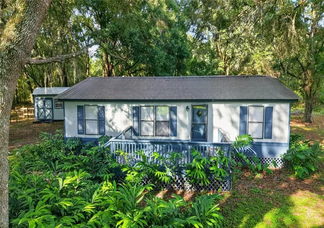 Homes for sale in Morriston, FL | 14210 Nw Hwy 464B, Morriston, FL 32668 | MLS# OM727720