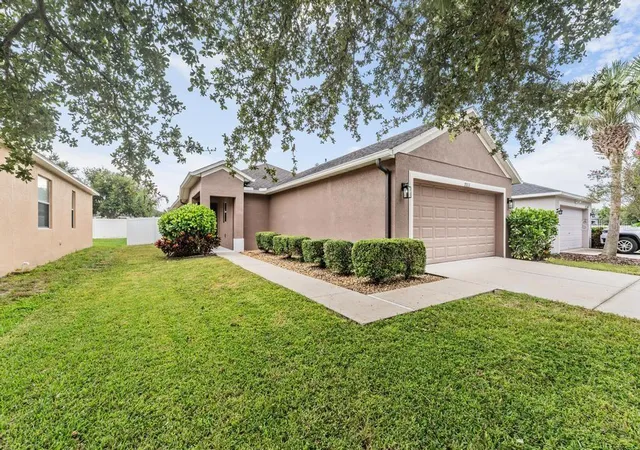 Photo 2 of Single family home for sale at 7013 Forest Mere Dr, Riverview, FL 33578 | MLS# TB8524981 | Listing updated on 2026-09-29