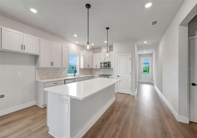 Photo 3 of Single family home for sale at 5130 Sea Branch Ave, Apollo Beach, FL 33572 | MLS# TB8524985 | Listing updated on 2026-10-04