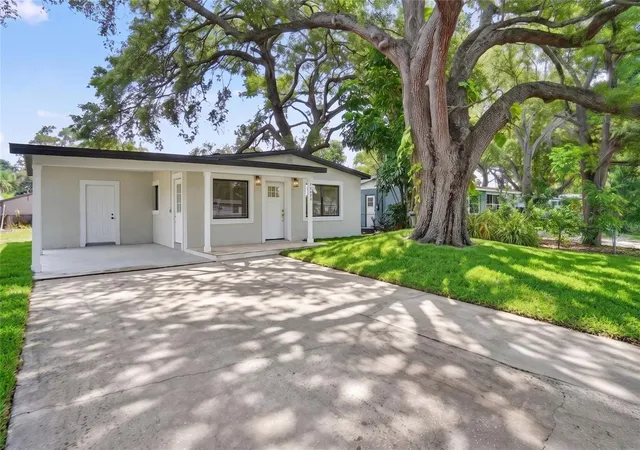 Photo 2 of Single family home for sale at 5641 92nd Terrace N, Pinellas Park, FL 33782 | MLS# TB8525007 | Listing updated on 2026-10-09