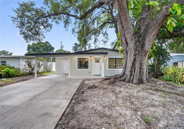 Photo 3 of Single family home for sale at 5641 92nd Terrace N, Pinellas Park, FL 33782 | MLS# TB8525007 | Listing updated on 2026-10-09
