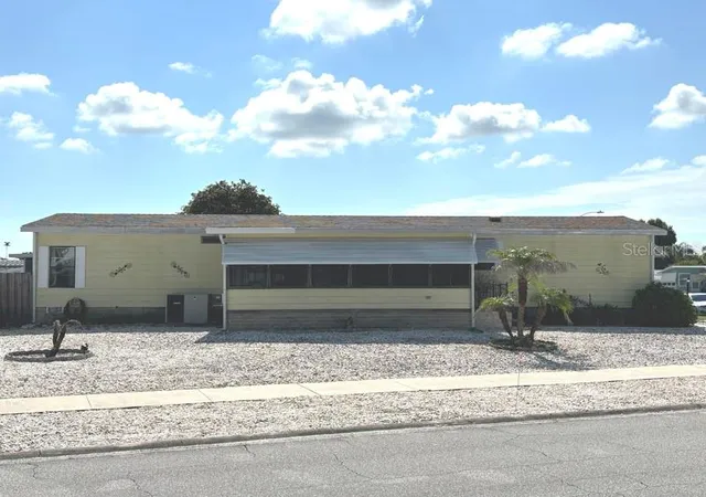 2nd image of 719 Fieldstone Ave, Port Orange, FL 32129 | MLS# V4949974