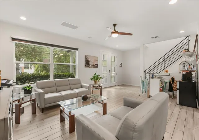 Photo 3 of Single family home for sale at 2338 S Brown Ave, Orlando, FL 32806 | MLS# G5114529 | Listing updated on 2026-07-04