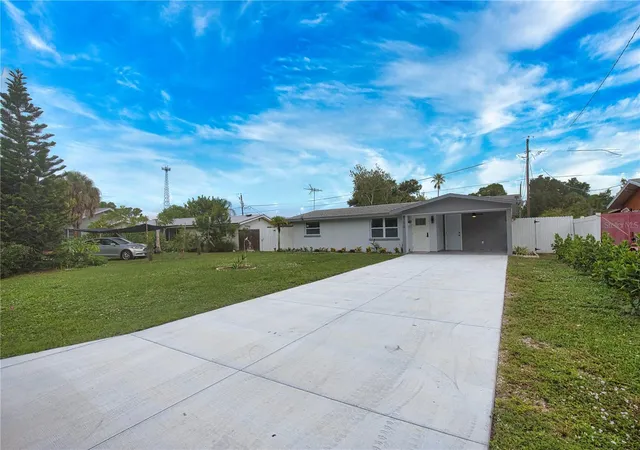 Single family home for sale at 8290 Osprey Rd, ENGLEWOOD, FL 34224 | MLS# C7527939
