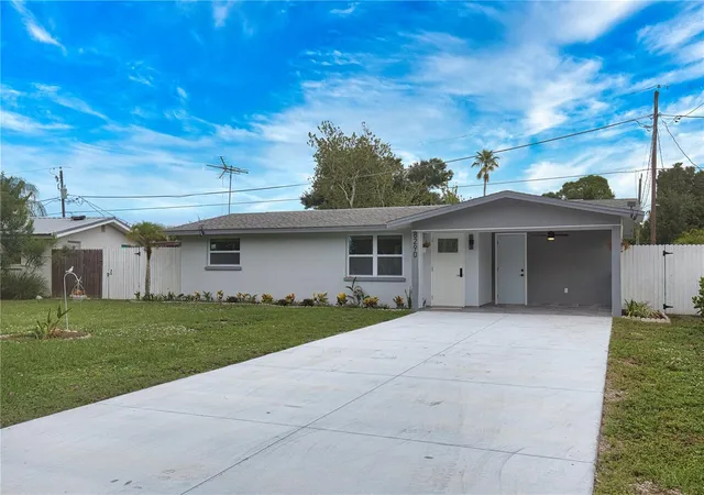 Photo 2 of Single family home for sale at 8290 Osprey Rd, Englewood, FL 34224 | MLS# C7527939 | Listing updated on 2026-10-08