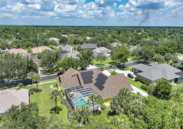 Photo 3 of Single family home for sale at 1064 Harbour Way Pl, Punta Gorda, FL 33983 | MLS# C7527940 | Listing updated on 2026-08-01