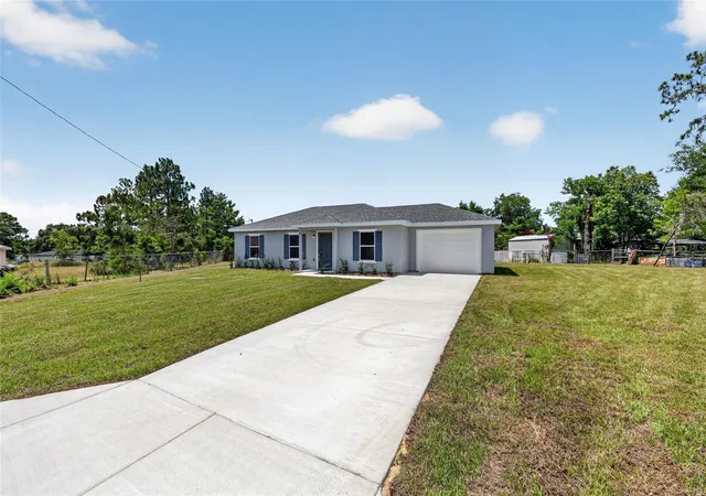 Photo 4 of Single family home for sale at 8 Oak Cir Tr, Ocala, FL 34472 | MLS# OM727738 | Listing updated on 2026-07-02