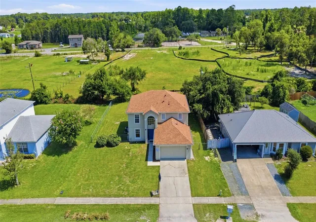 Photo 3 of Single family home for sale at 2678 Beckwith St, Deltona, FL 32738 | MLS# V4949975 | Listing updated on 2026-09-03