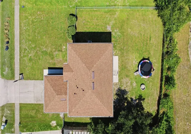 Photo 3 of Single family home for sale at 2678 Beckwith St, Deltona, FL 32738 | MLS# V4949975 | Listing updated on 2026-10-07