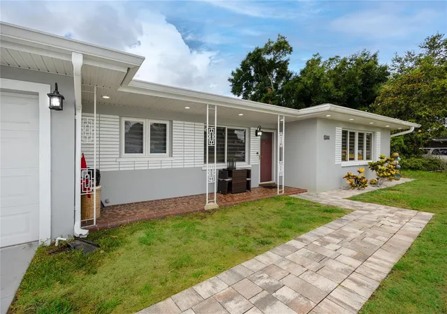 5th image of 1833 Hunt Ln, Clearwater, FL 33764 | MLS# TB8525040