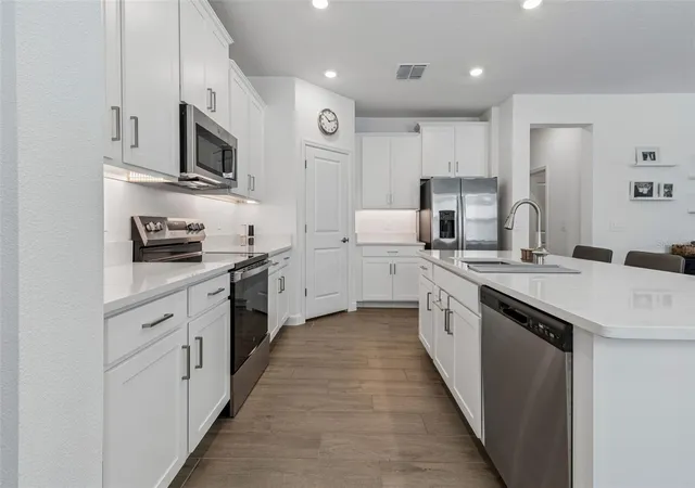 2nd image of 31735 Griffin Sands Ln, San Antonio, FL 33576 | MLS# TB8525041