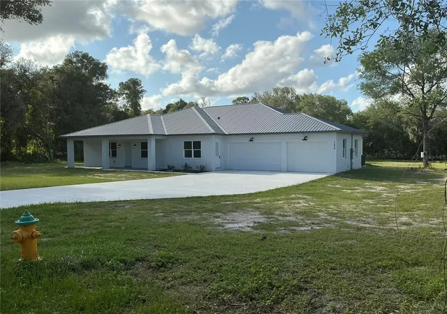 1st image of 1619 Magnolia Ave, Deland, FL 32724 | MLS# V4949976