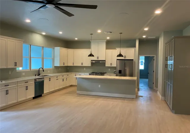 3rd image of 1619 Magnolia Ave, Deland, FL 32724 | MLS# V4949976