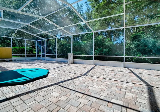 Photo 2 of Single family home for sale at 830 Old Oaks Ln, Leesburg, FL 34748 | MLS# G5114533 | Listing updated on 2026-07-31