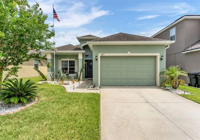 Homes for sale in Lakeland, FL | 1053 Krenson Woods Rd, Lakeland, FL 33813 | MLS# L4963202