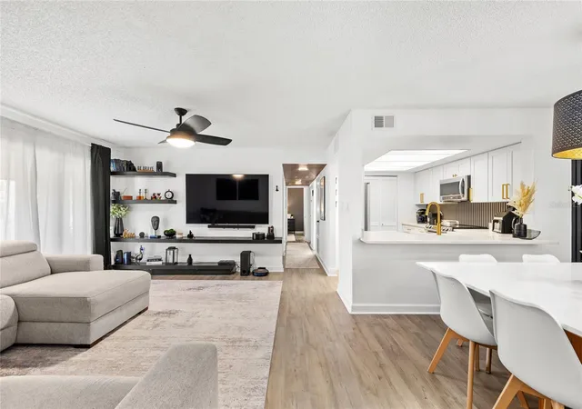 Photo 2 of Condo for sale at 2485 Lakeway Branch Dr #2105, Orlando, FL 32839 | MLS# O6421509 | Listing updated on 2026-08-14