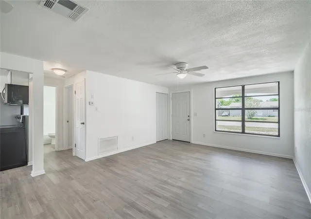 5th image of 2919 Keesler St, Deltona, FL 32738 | MLS# O6421512