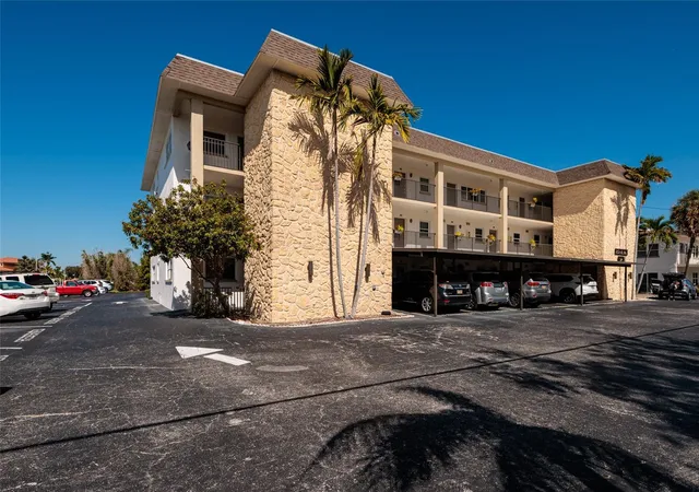 5th image of 3789 46Th Ave S #101, St Petersburg, FL 33711 | MLS# TB8525066
