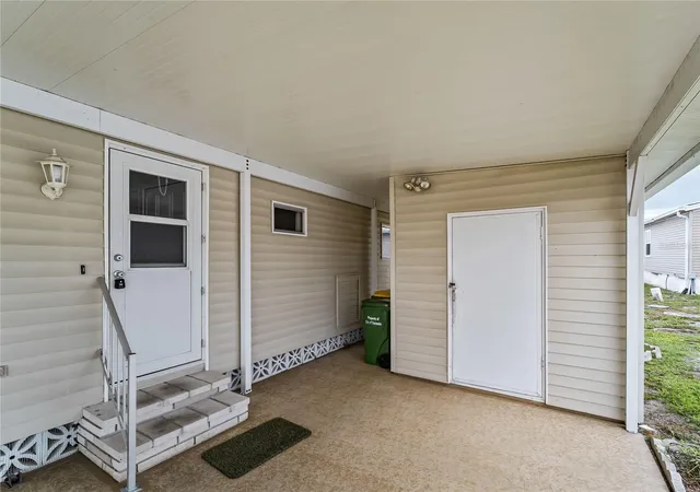 Photo 4 of Manufactured home for sale at 3226 Sweet Bay Ter, Sarasota, FL 34237 | MLS# A4698716 | Listing updated on 2026-08-25