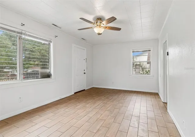 3rd image of 1363 Tioga Ave, Clearwater, FL 33756 | MLS# TB8525070