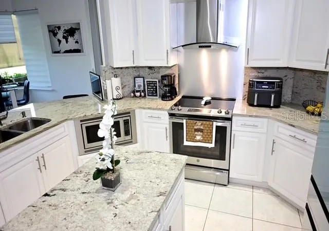 Photo 4 of Single family home for sale at 2270 Tournament Ct, Kissimmee, FL 34746 | MLS# S5152857 | Listing updated on 2026-09-15