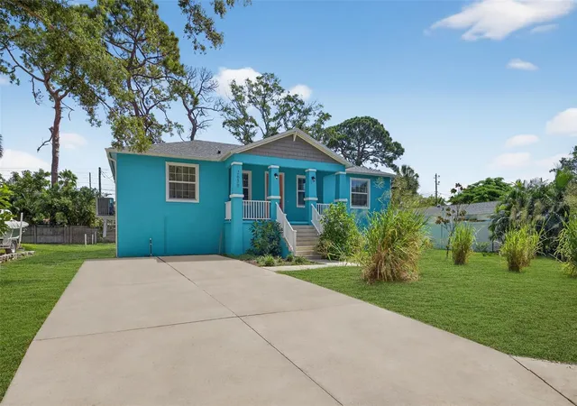 Homes for sale in St Petersburg, FL | 2650 Tifton St S, St Petersburg, FL 33711 | MLS# TB8525073