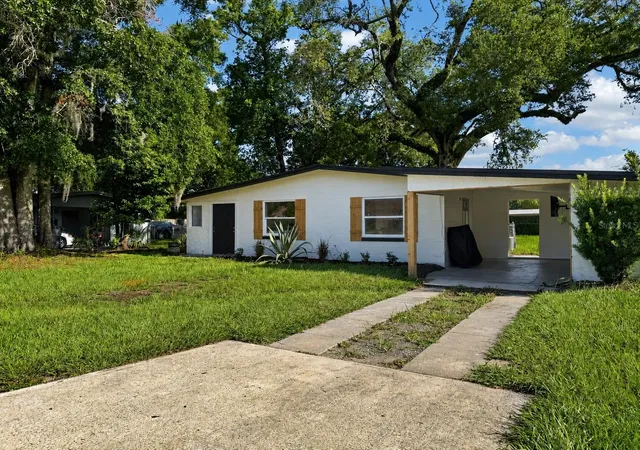 Photo 2 of Single family home for sale at 3911 Lake Margaret Dr, Orlando, FL 32812 | MLS# S5152858 | Listing updated on 2026-09-17