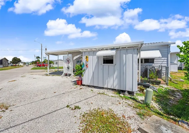 5th image of 6523 Kansas St, Bradenton, FL 34207 | MLS# TB8525078
