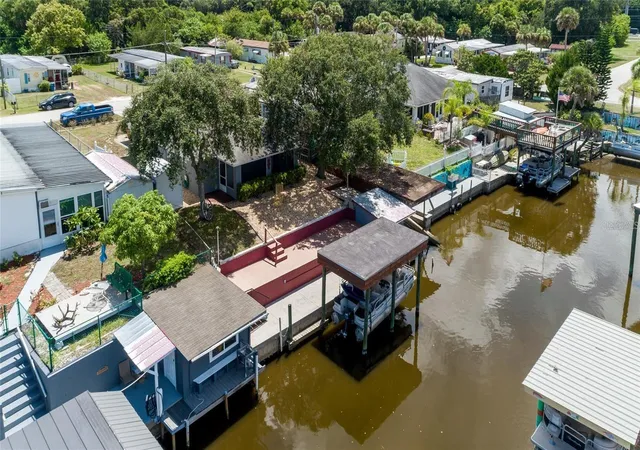 Homes for sale in Edgewater, FL | 107 Douglas St, Edgewater, FL 32141 | MLS# O6421529