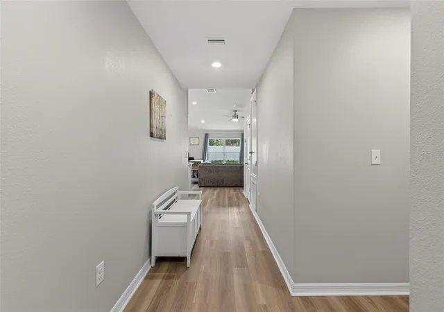 4th image of 9972 Mesic Woods Ave, Seffner, FL 33584 | MLS# TB8525086