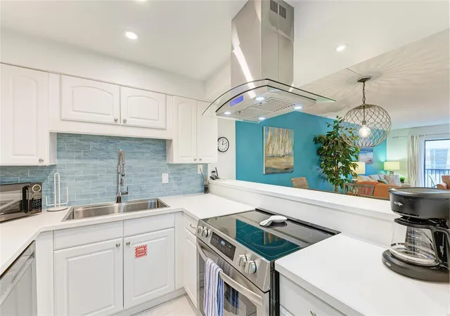 Photo 2 of Condo for sale at 6157 Midnight Pass Rd #E12, Sarasota, FL 34242 | MLS# A4698724 | Listing updated on 2026-09-02