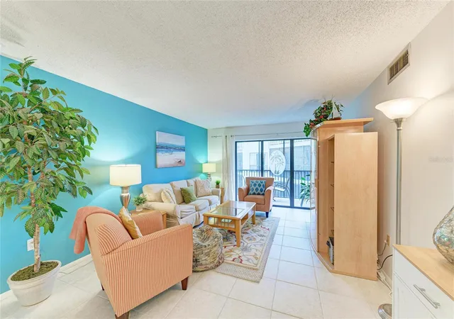Listing Photo 5 - Condo for sale in building located at 6157 Midnight Pass Rd, Sarasota, FL 34242 - Unit #E12